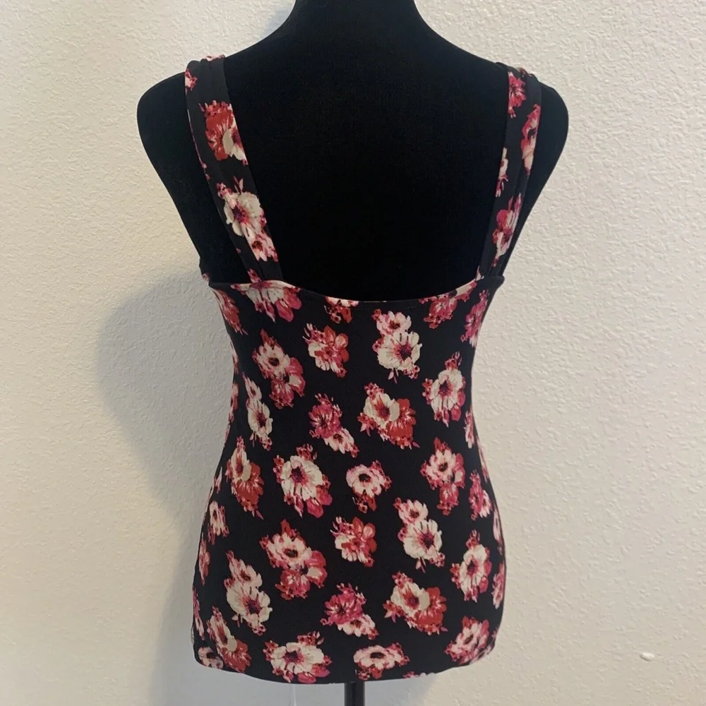 White House Black Market Hot Pink Floral Ruffle Front Tank Top Women's Size XS - Picture 3 of 11